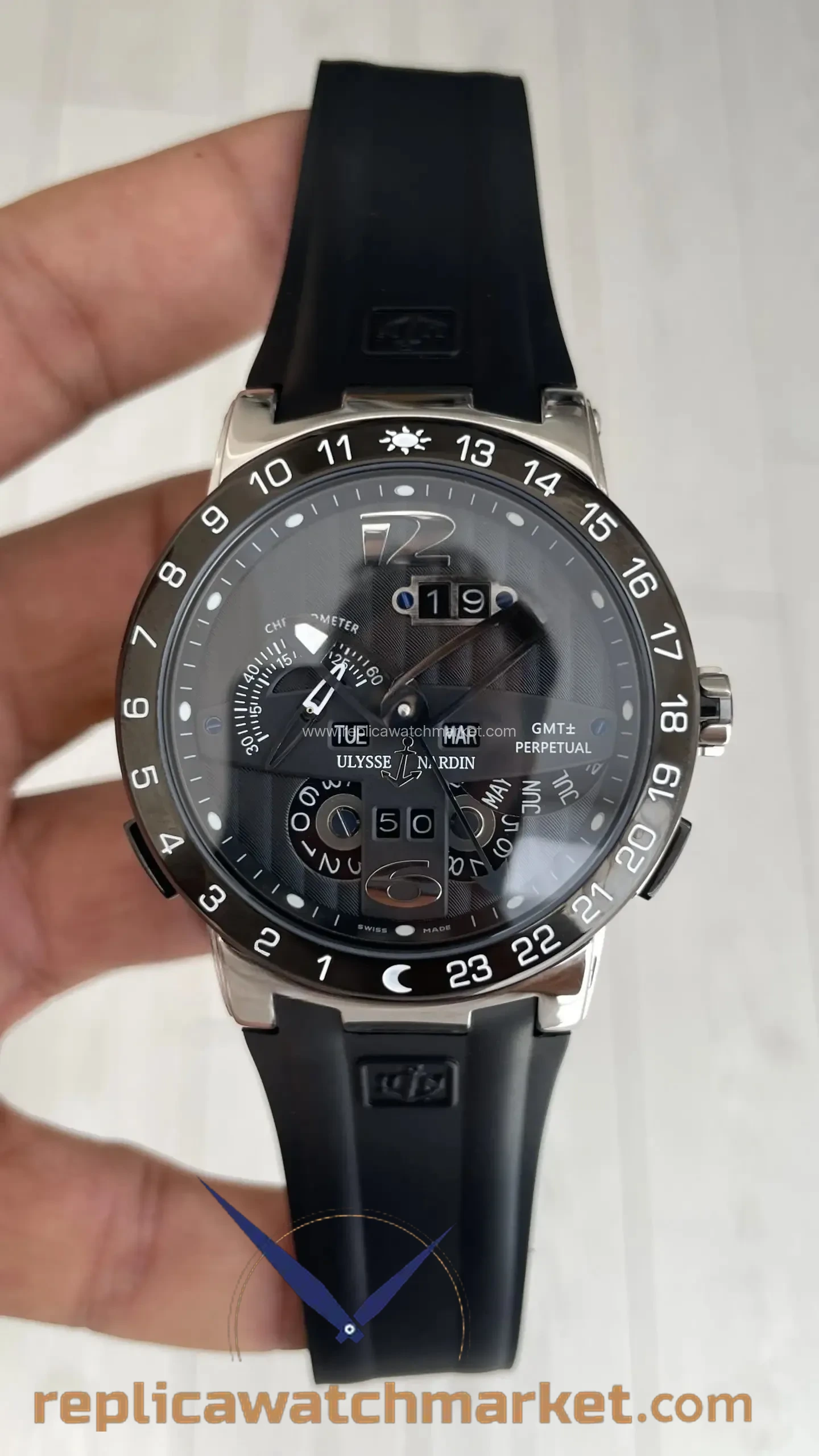 Replica Ulysse Nardin El Toro GMT Perpetual Calendar — Steel Case Black Dial — product view 1