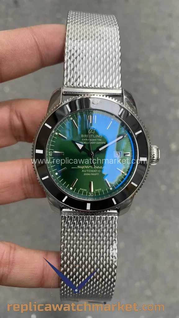 Replica Breitling Superocean Heritage B20 Automatic — Green Dial Black Ceramic 44 mm — product view 1