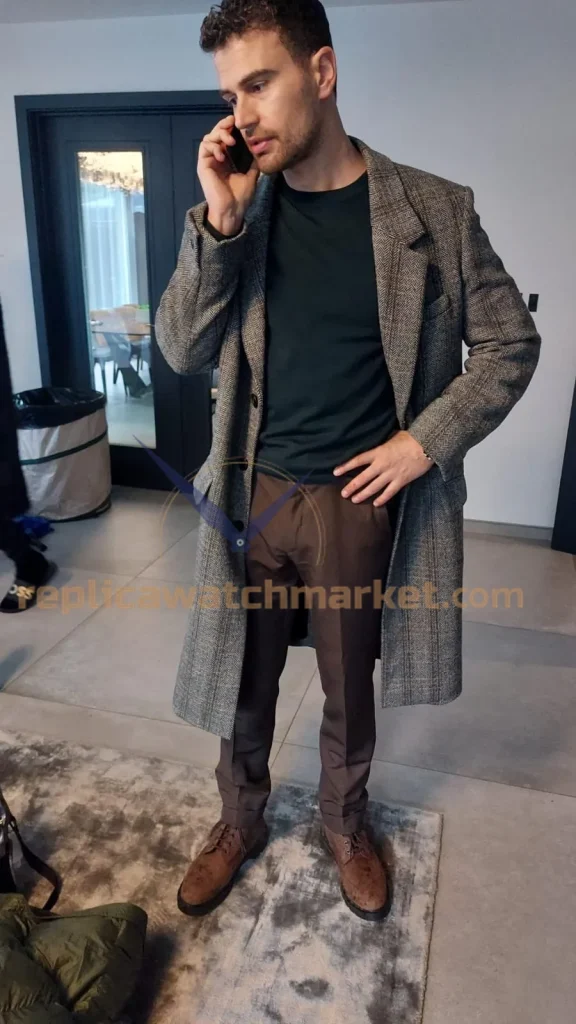 Real-world wristwatch usage in a professional production environment