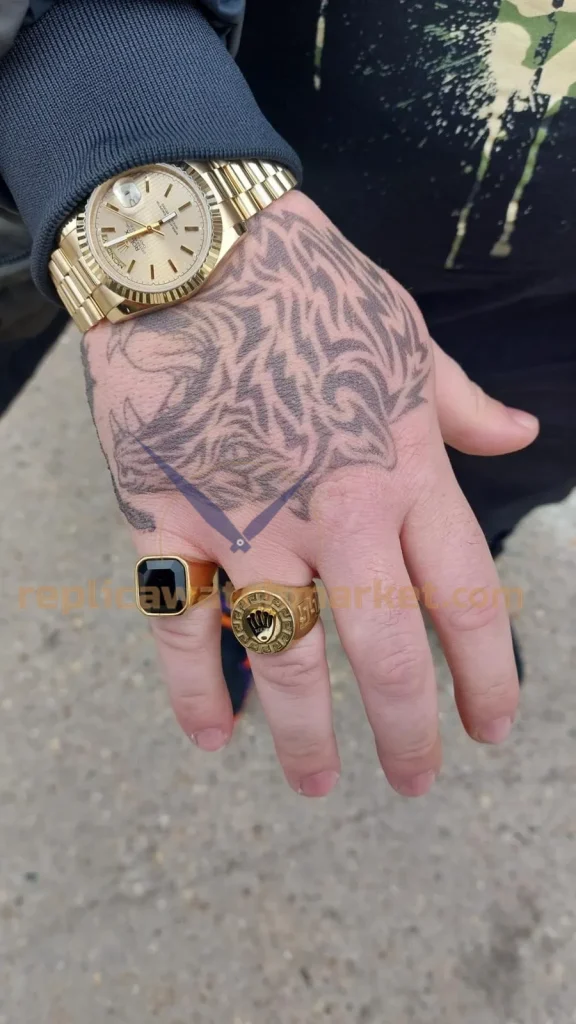 Real-world wristwatch usage in a professional production environment