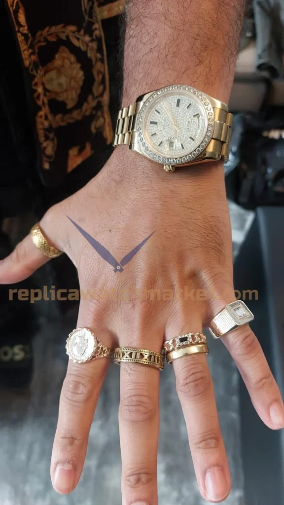 Real-world wristwatch usage in a professional production environment 7
